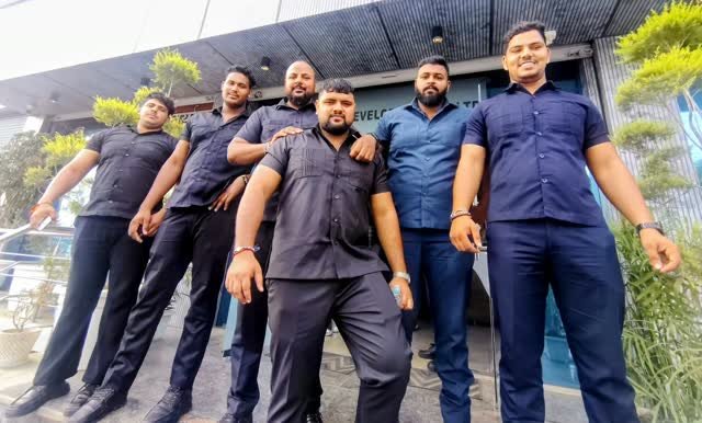 #bouncerservices #bouncer #bodyguard #viral #bodyguards