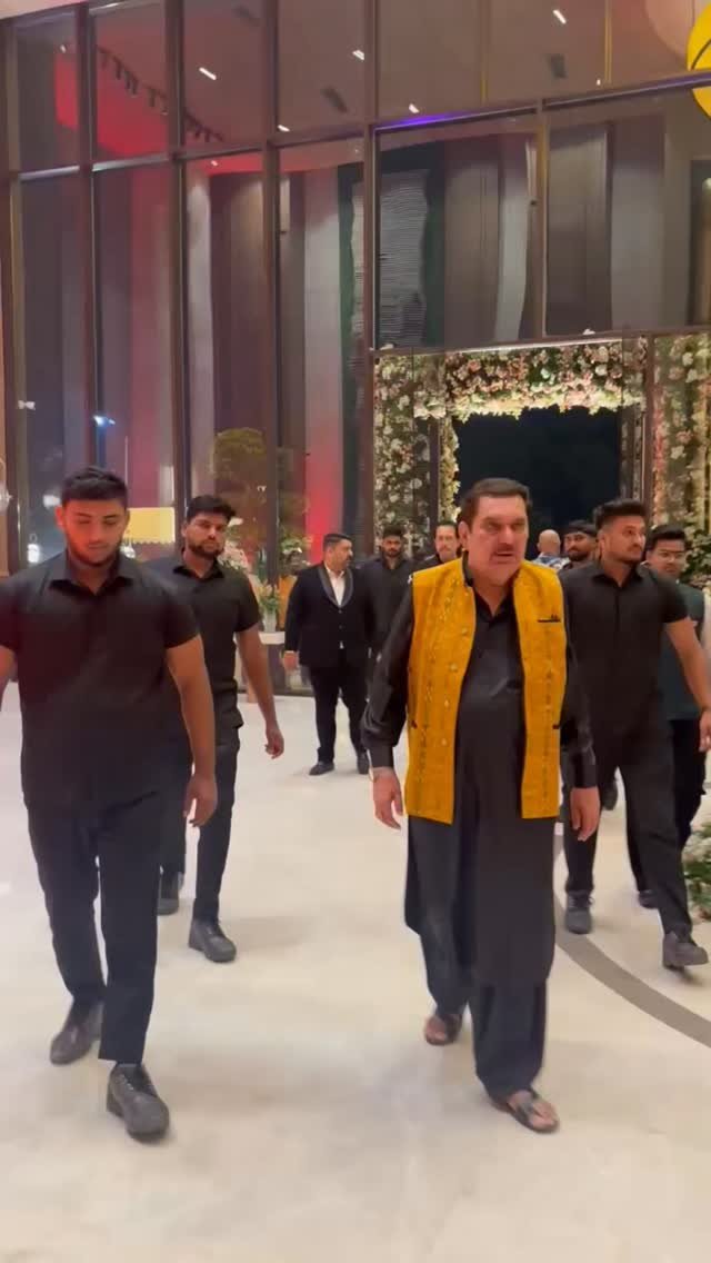 #arthur_bodyguard_bouncer #adote #ambiance