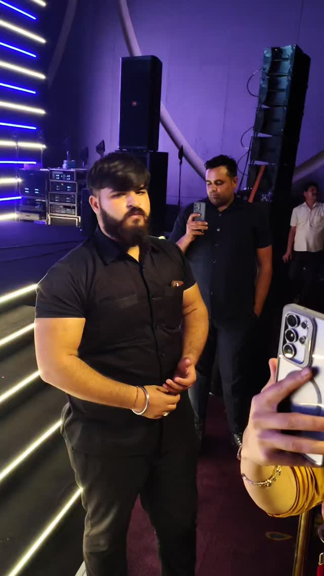 He might not smile, but he’ll take a bullet for you. Probably. 😎 #Arthur_bodyguard_bouncer